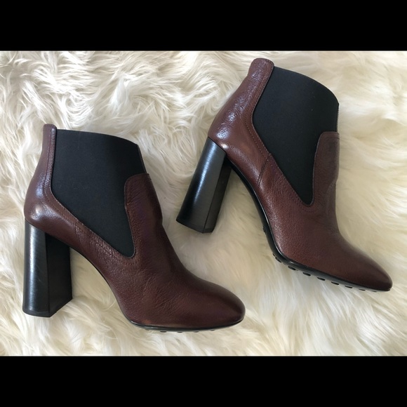 Tod's Shoes - Tod’s Gomma Heel Block Heel Bootie